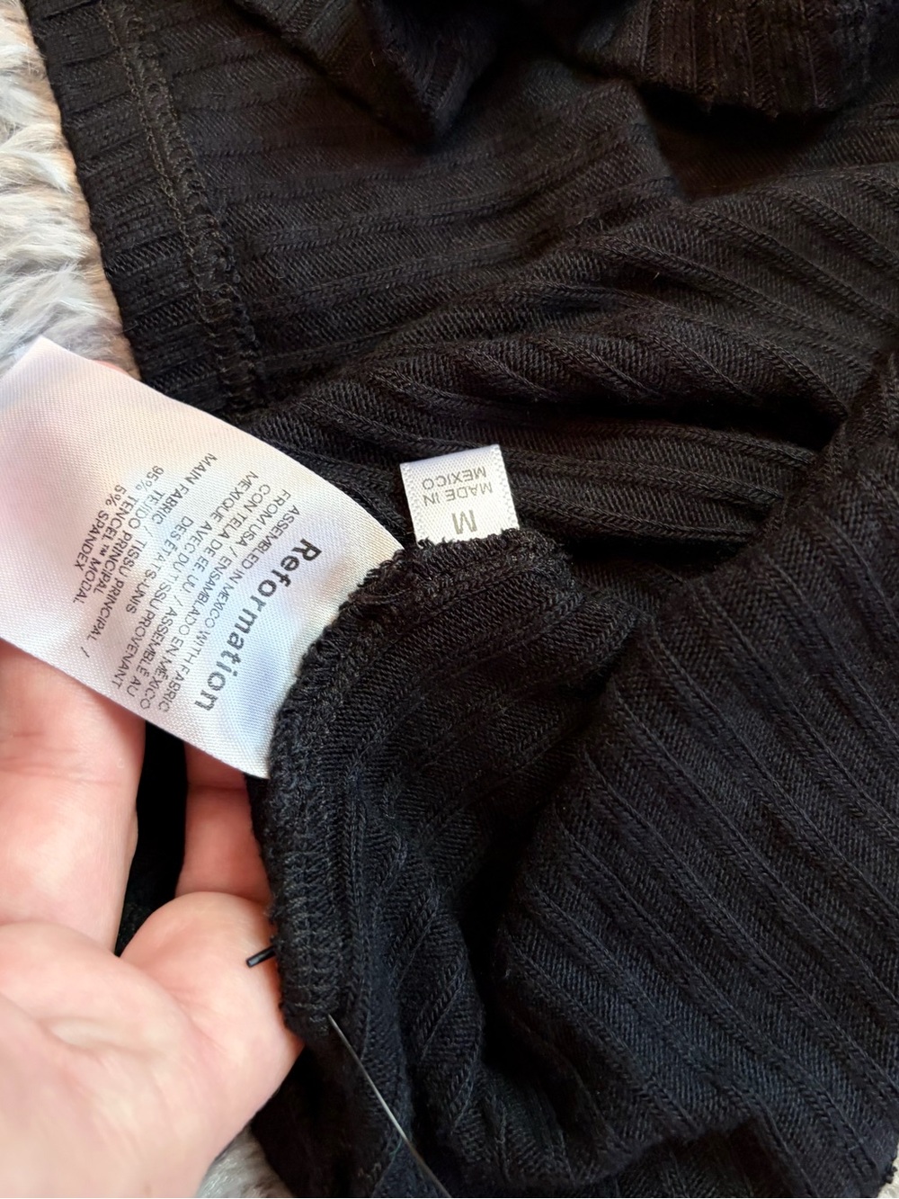 Reformation Black Ribbed Long Sleeve Cropped Top Size M - Picture 6 of 6
